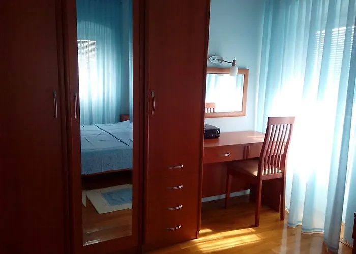 Pavesic 1 Apartament